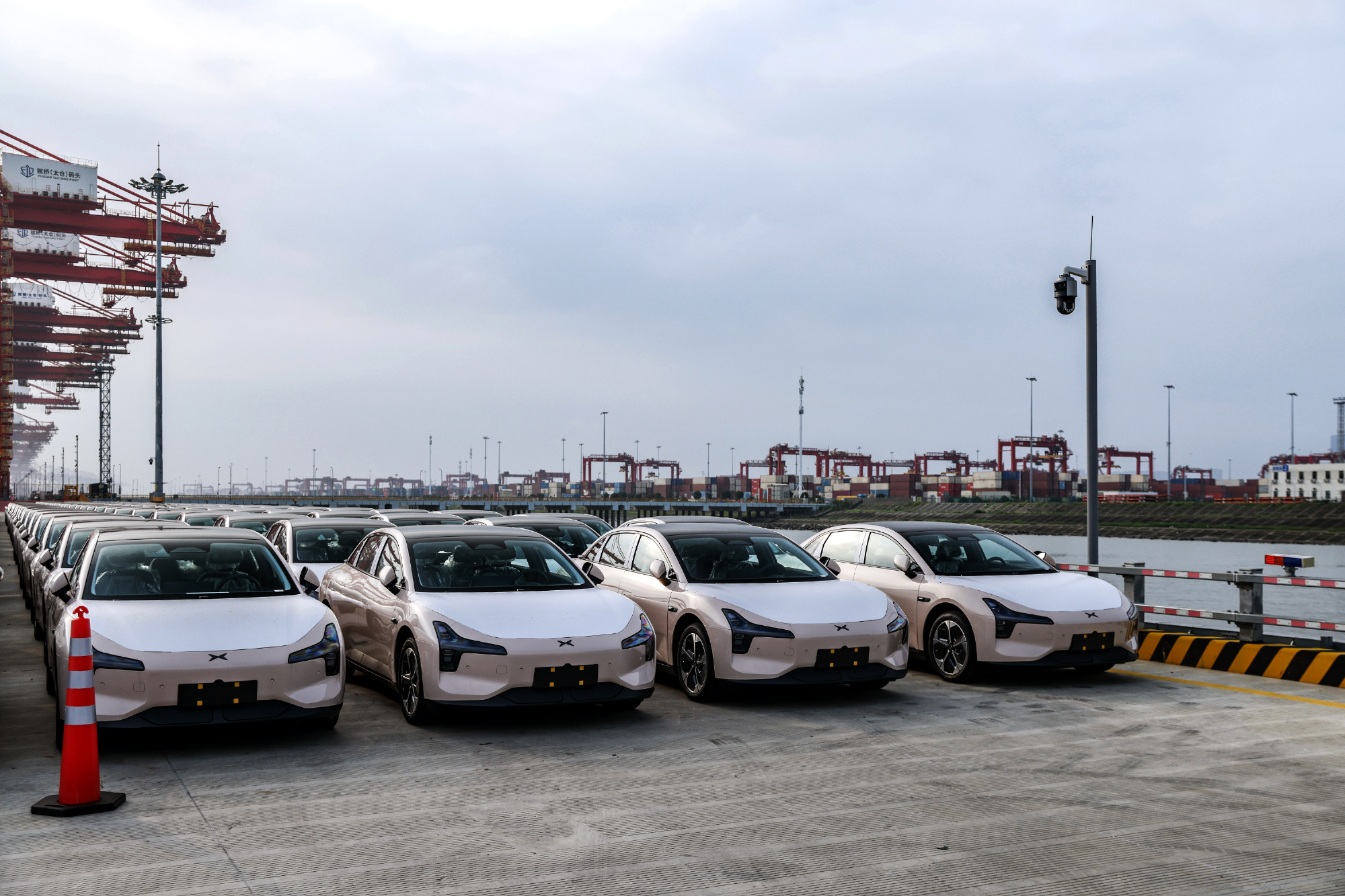 Jan-Oct 2025: China Exported 2.65M NEVs, 29% Were BEVs | ChinaEVHome