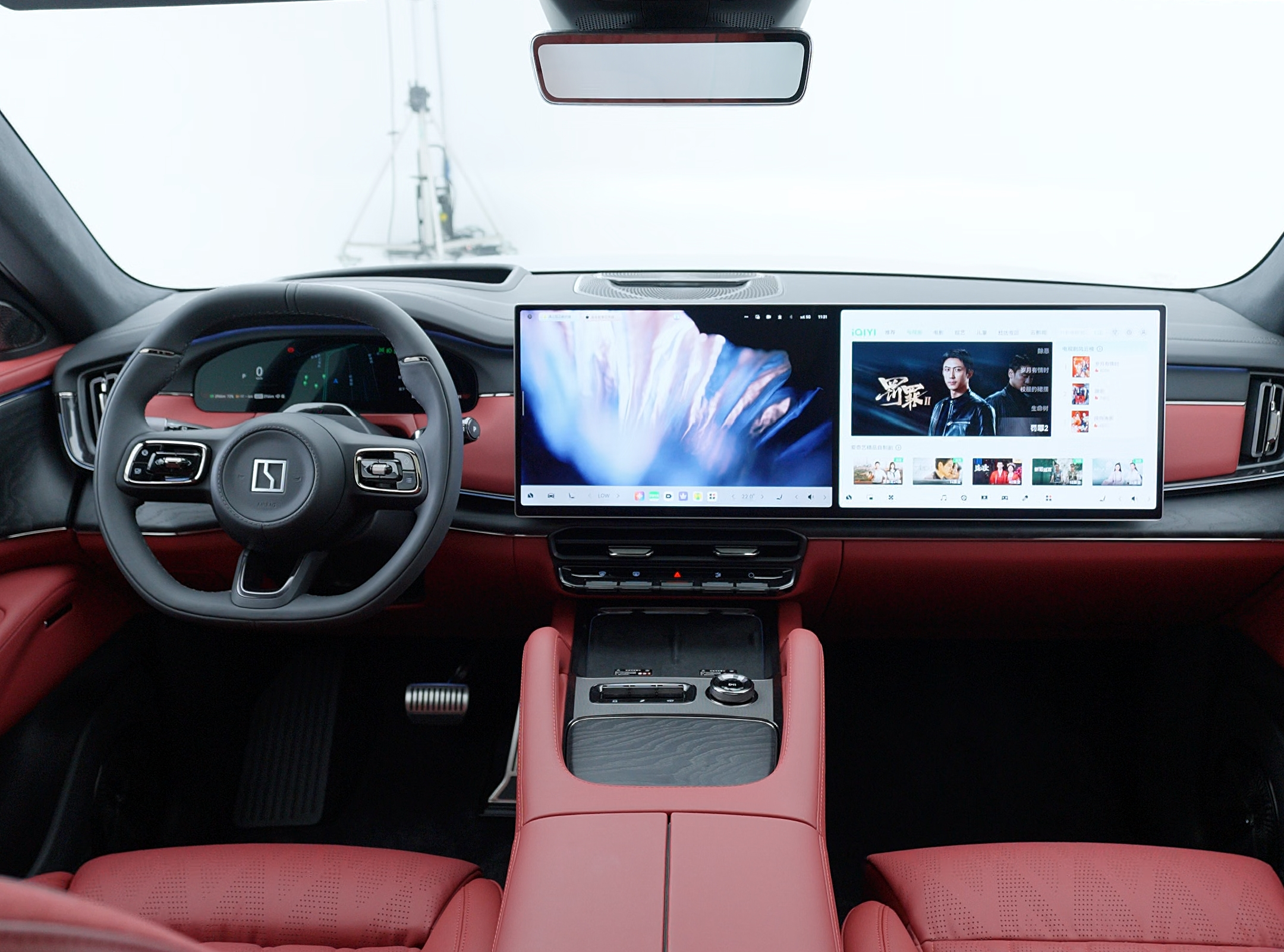 Zeekr 8X plug-in hybrid luxury SUV